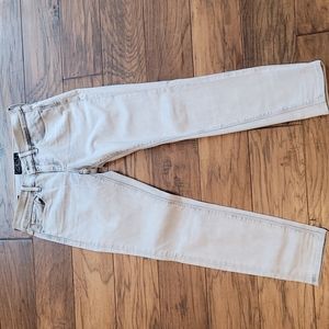 Ladies Lucky Brand Charlie Capri,  Distressed Gray, Jeans Size 2